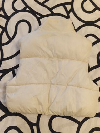 Chaleco blanco acolchado