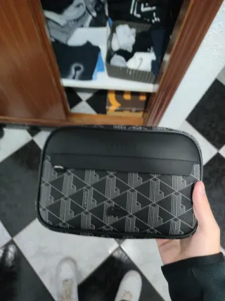 Riñonera Lacoste Original Negra y Gris