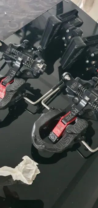 Fijaciones ATK Raider 13 + Cuchillas 110 mm