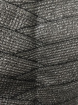 Falda de fiesta plateada y negra