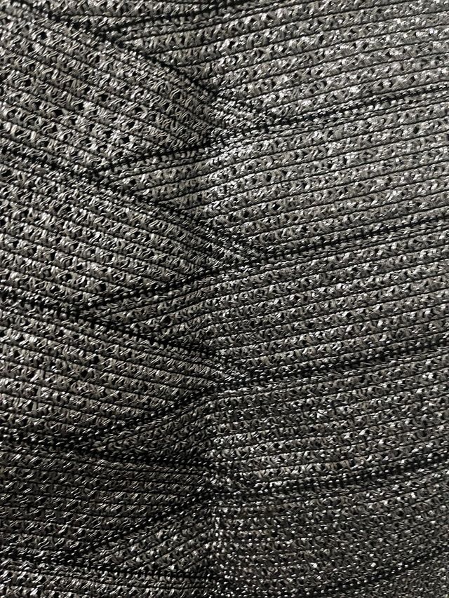 Falda de fiesta plateada y negra