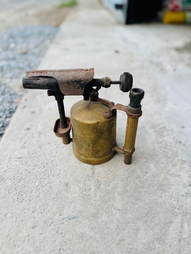 Soldatore Focus in ottone vintage