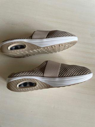 Zapatillas Beige Malla Elástica