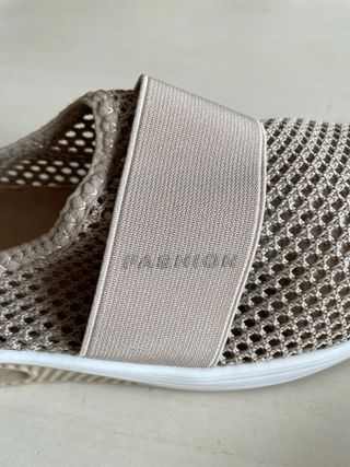 Zapatillas Beige Malla Elástica