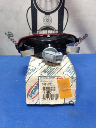 Piloto Antiniebla Trasero Peugeot 206