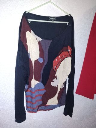 Camiseta  talla l y Chaqueta Roja Talla 42