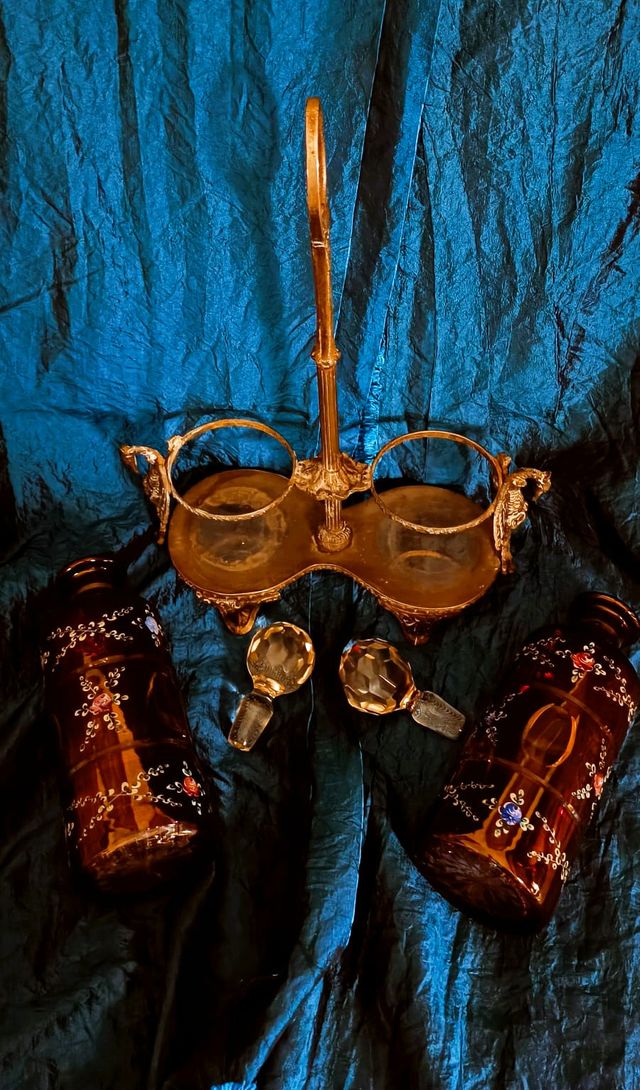 Convoy 2 Licoreras Rojo Rubí Vintage