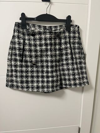Falda/shorts tweed blanco y negro