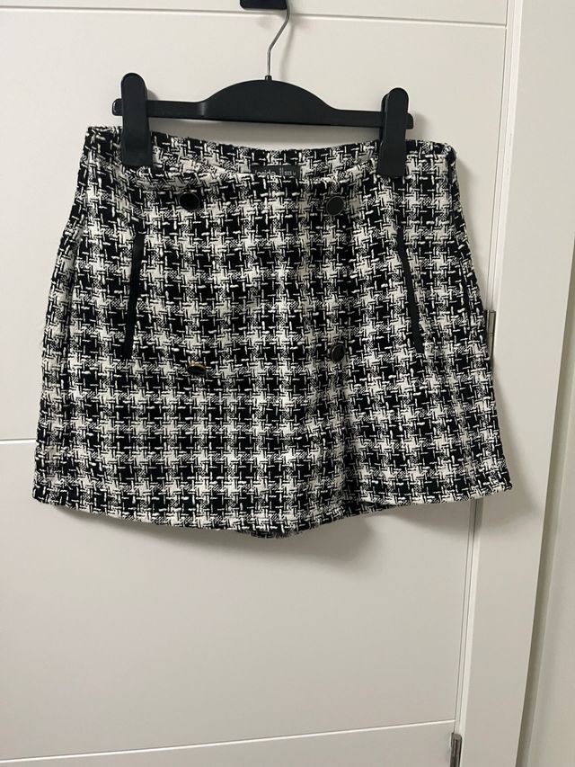 Falda/shorts tweed blanco y negro