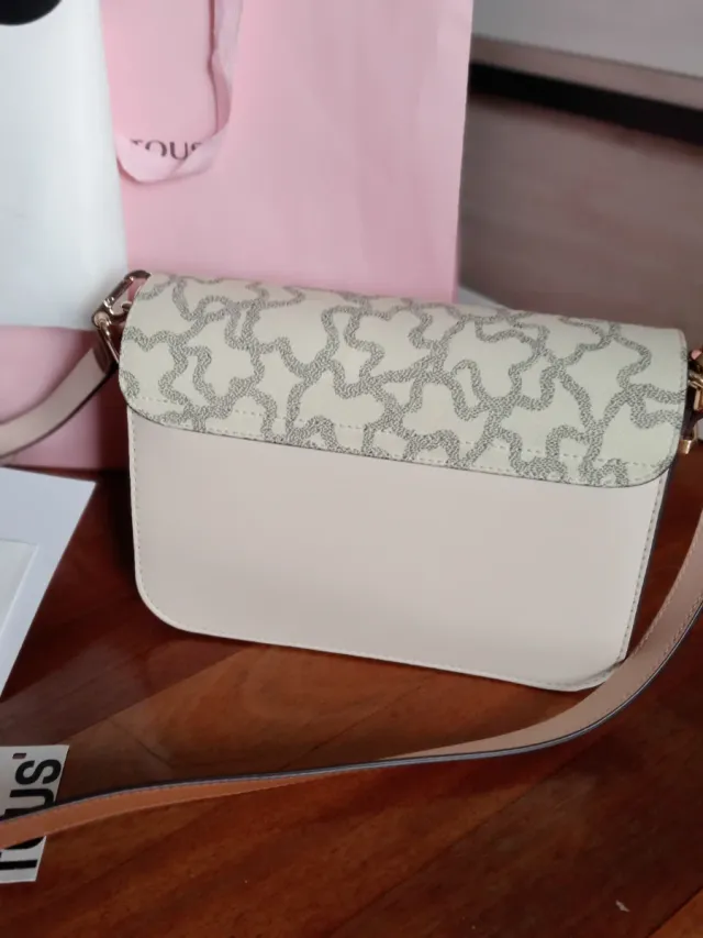 Bolso Tous Beige y Marrón.