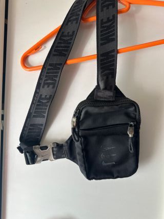 Bandolera Nike Negra