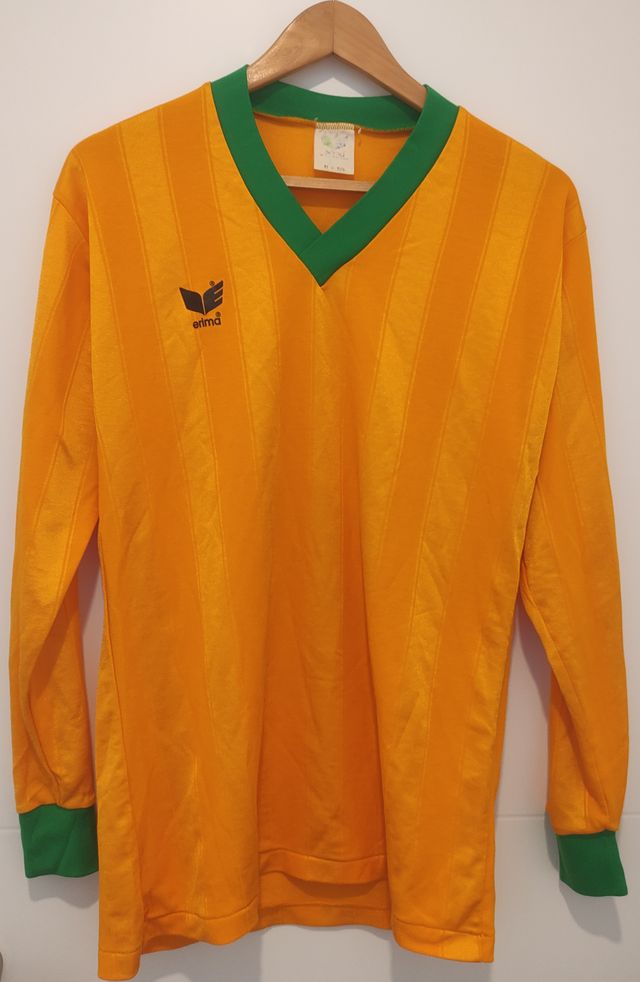 Camiseta de fútbol vintage