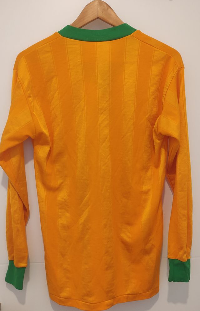 Camiseta de fútbol vintage