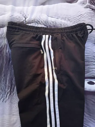 Pantalón chándal Adidas negro