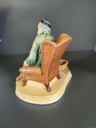 Statuetta 'Anziano con Gatti'