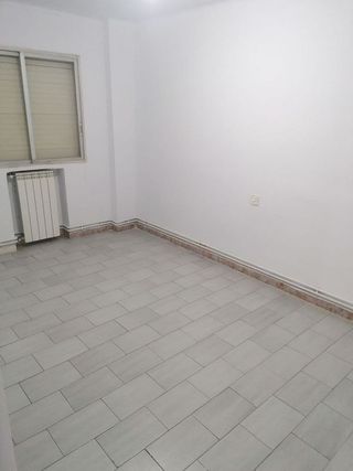 Piso en alquiler en Joc de la Bola - Camps d'Esports - Ciutat Jardí - Montcada en Lleida