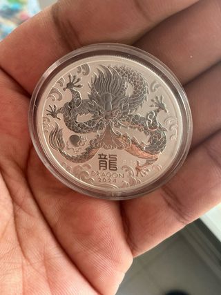 Moneda Dragón Plata Pura 2024
