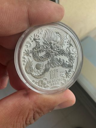 Moneda Dragón Plata Pura 2024