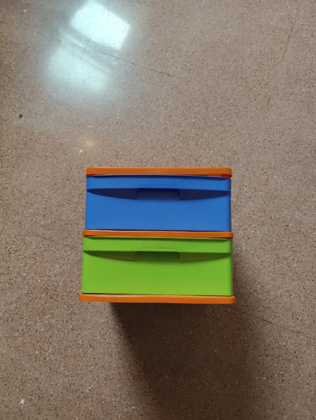 Cajonera de plástico con 2 cajones