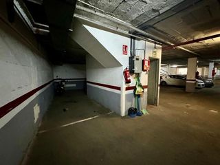 Garaje en venta en Montcada Centre - La Ribera en Montcada i Reixac