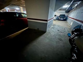 Garaje en venta en Montcada Centre - La Ribera en Montcada i Reixac