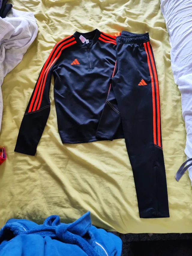 Chándal Adidas niño 11-12 n Negro y naranja