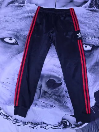 Pantalón chándal Adidas negro y rojo
