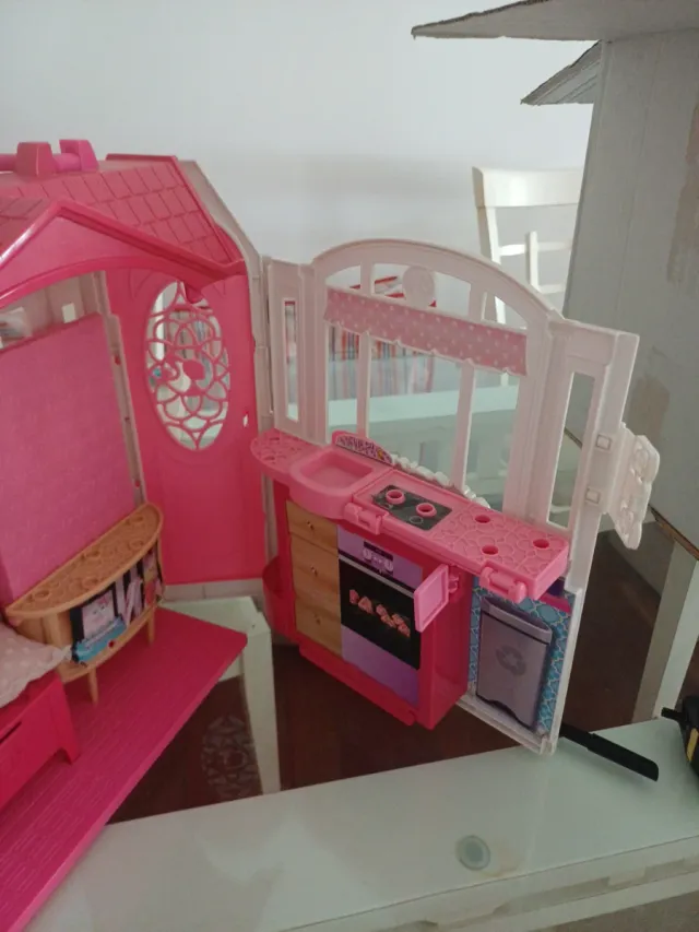 Casa de muñecas rosa Barbie