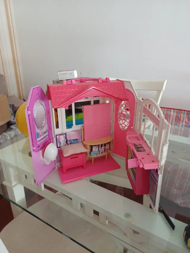 Casa de muñecas rosa Barbie