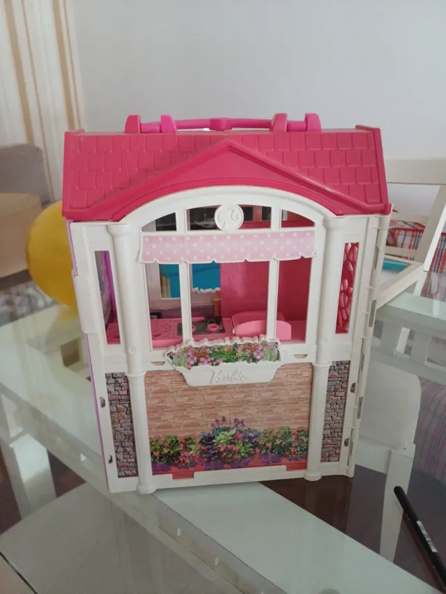 Casa de muñecas rosa Barbie