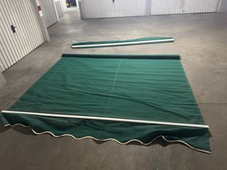 Toldos para ventanas verdes