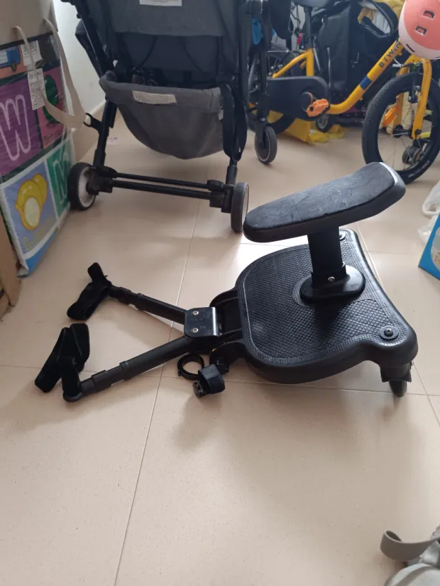 Patinete universal para carrito bebé