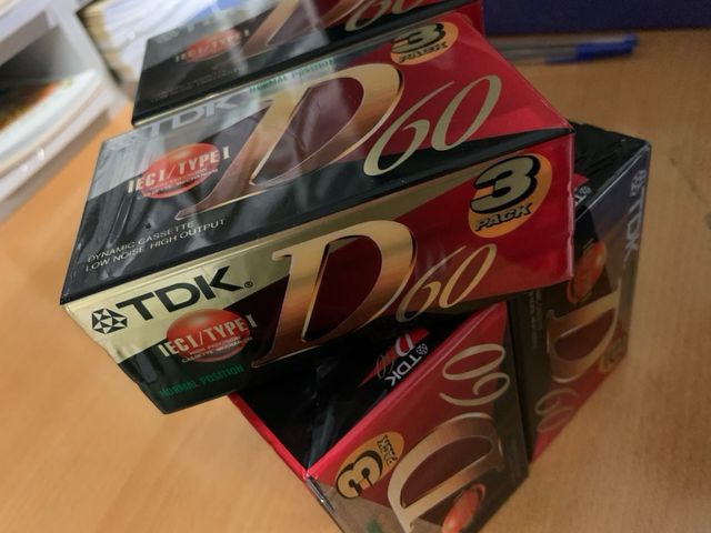 Cintas TDK D60 - 24 cintas en pack de 3 unidades.