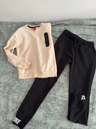 Conjunto Chándal Beige y Negro