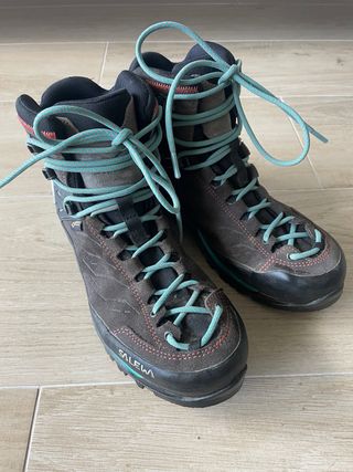 Botas de senderismo Salewa nuevas
