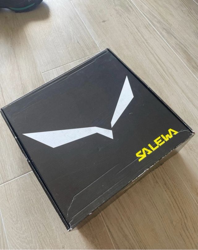 Botas de senderismo Salewa nuevas