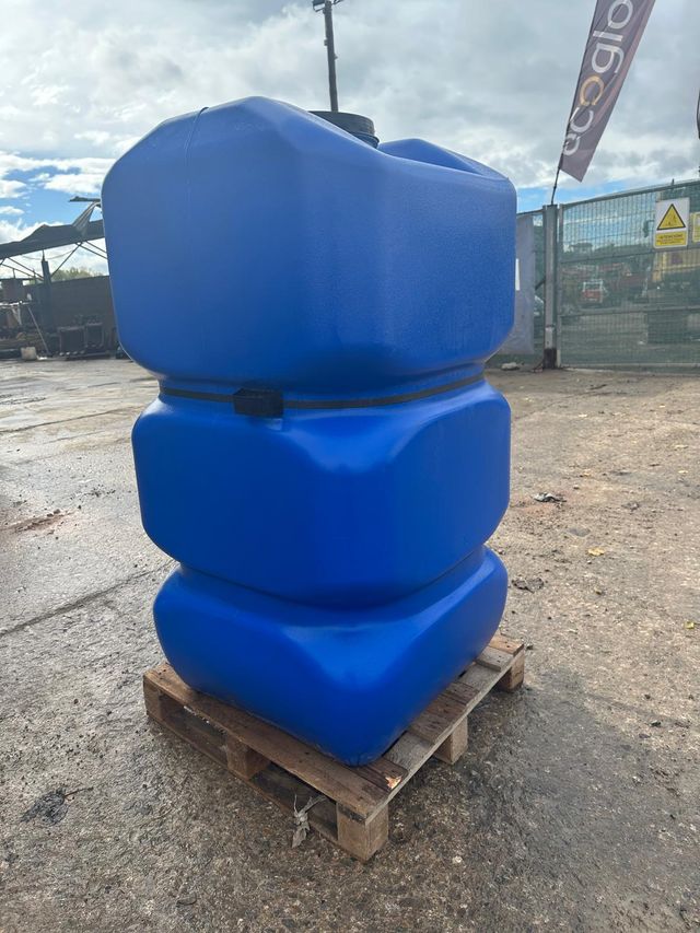 DEPOSITO AQUABLOCK M 600L 135*735*735