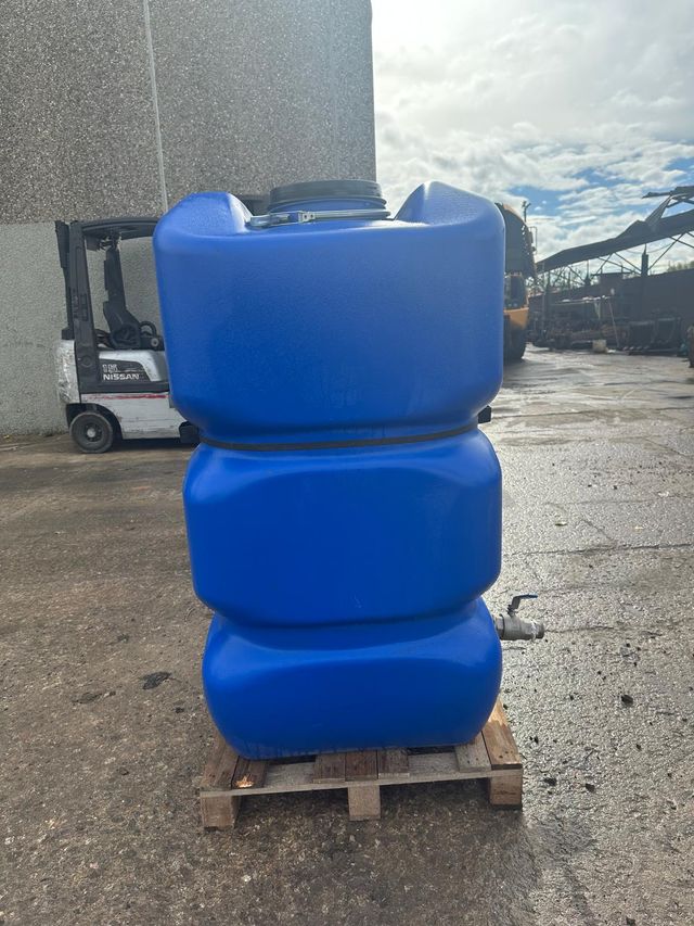 DEPOSITO AQUABLOCK M 600L 135*735*735