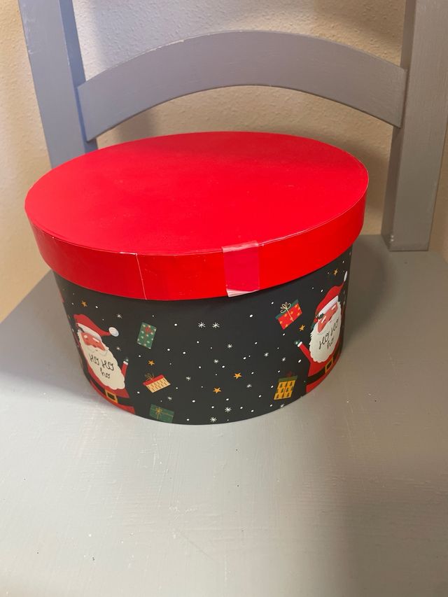 Scatola Natalizia in Carta Rossa e Nera