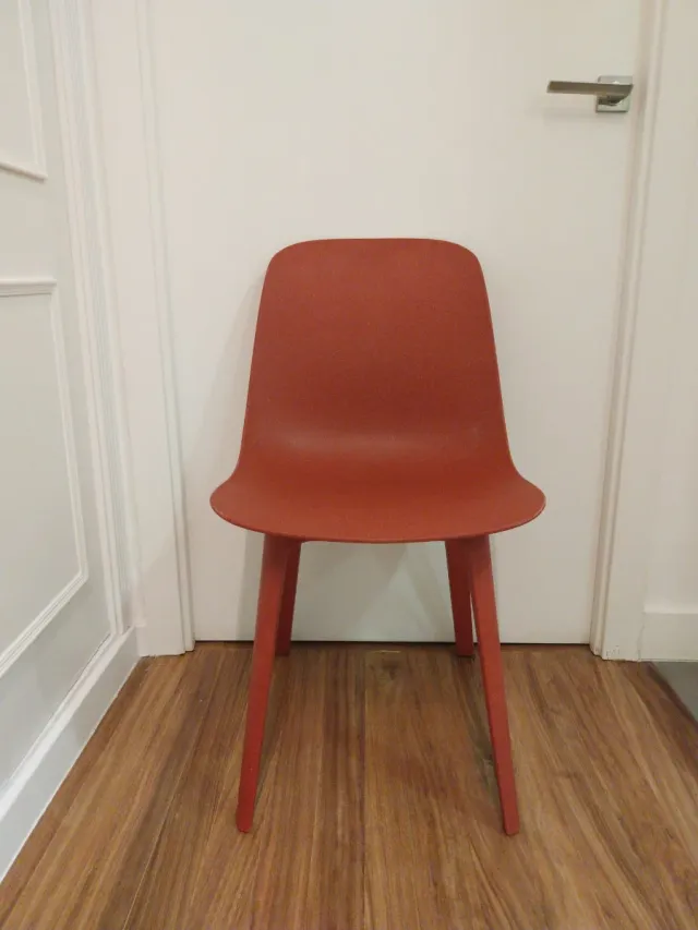 Silla ODGER Burdeos Ikea en Perfecto Estado