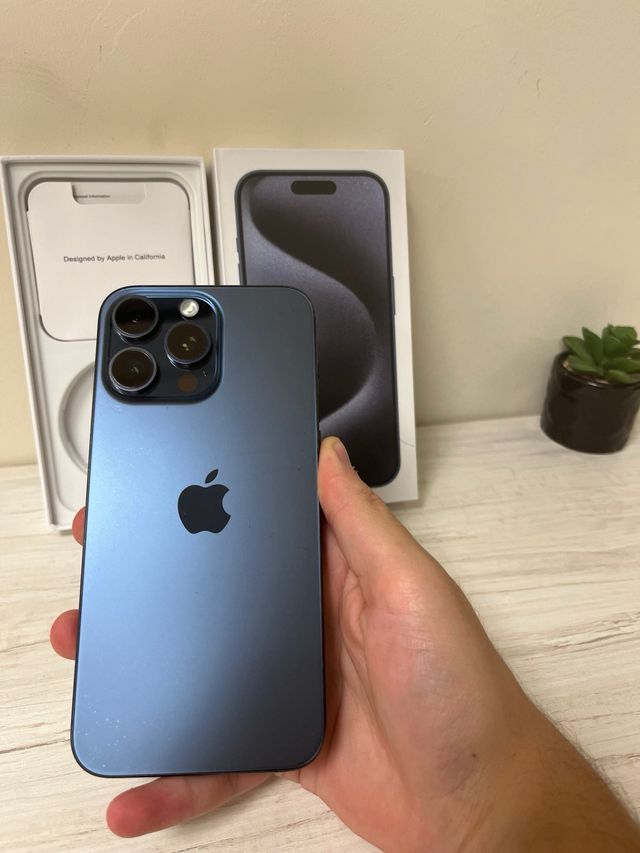 iPhone 15 Pro Max Blu