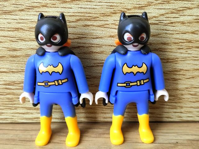 CAMBIO FIGURAS PLAYMOBIL SUPERHÉROES DC KINDER