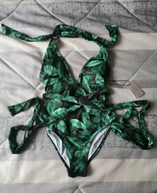 Bañador tropical verde y negro