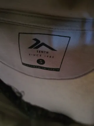 Sudadera Tenth Beige y Negra con Capucha