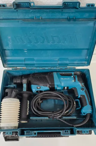 Taladro Percutor Makita HR2630 con maletín