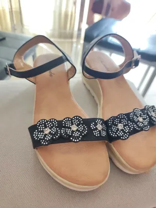 Sandalias Plataforma Flores Negras