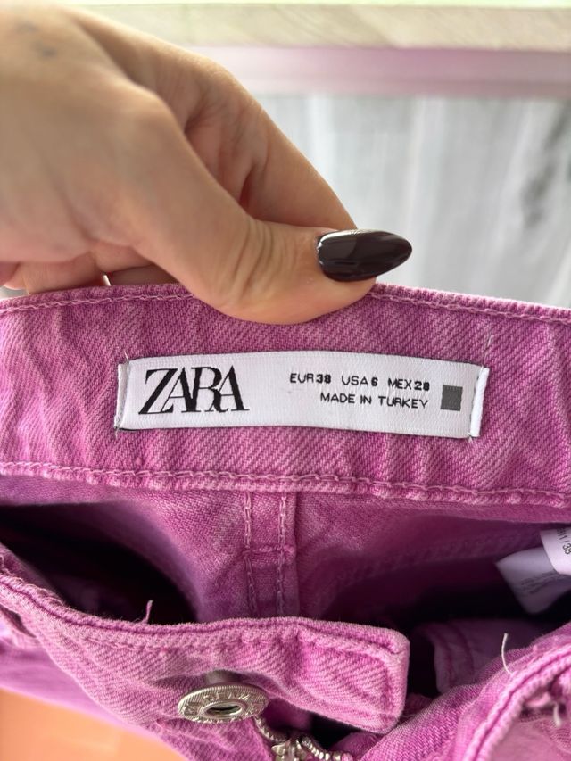 Jeans rosas de Zara