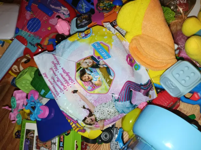 Lote de juguetes variados