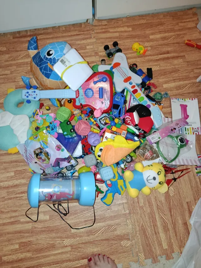 Lote de juguetes variados