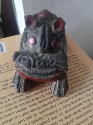 Caja decorativa de madera